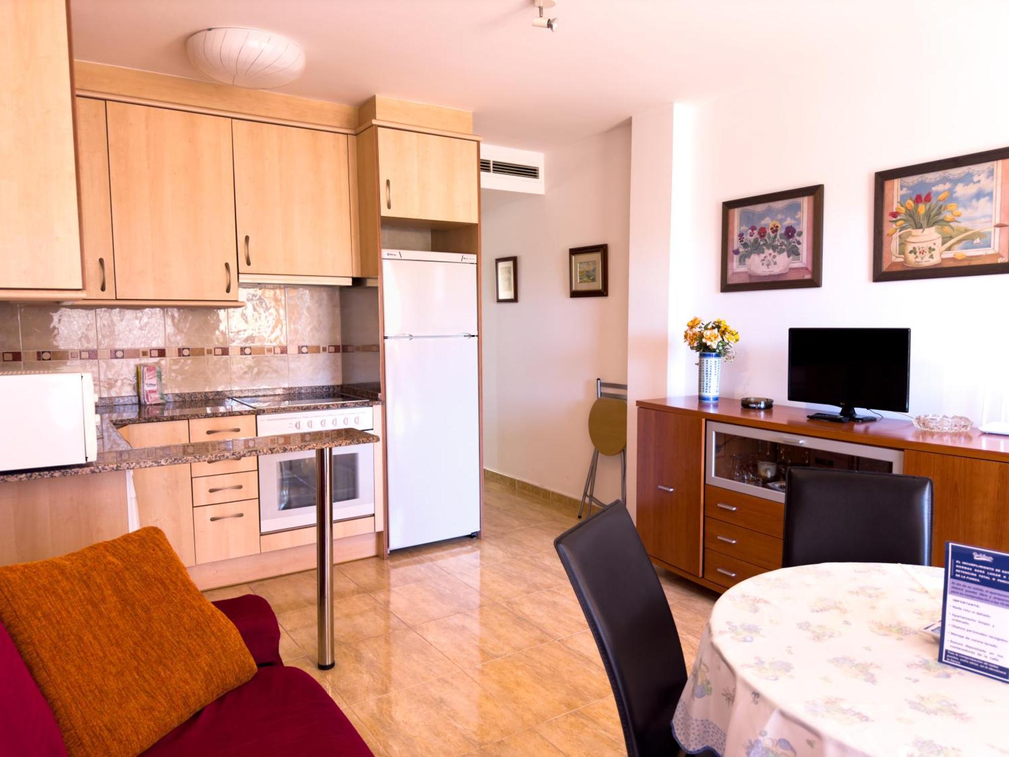 Appartement Acogedor Apartamento Cerca De La Playa Wifi Y Parking à Mont-roig del Camp Chambre photo
